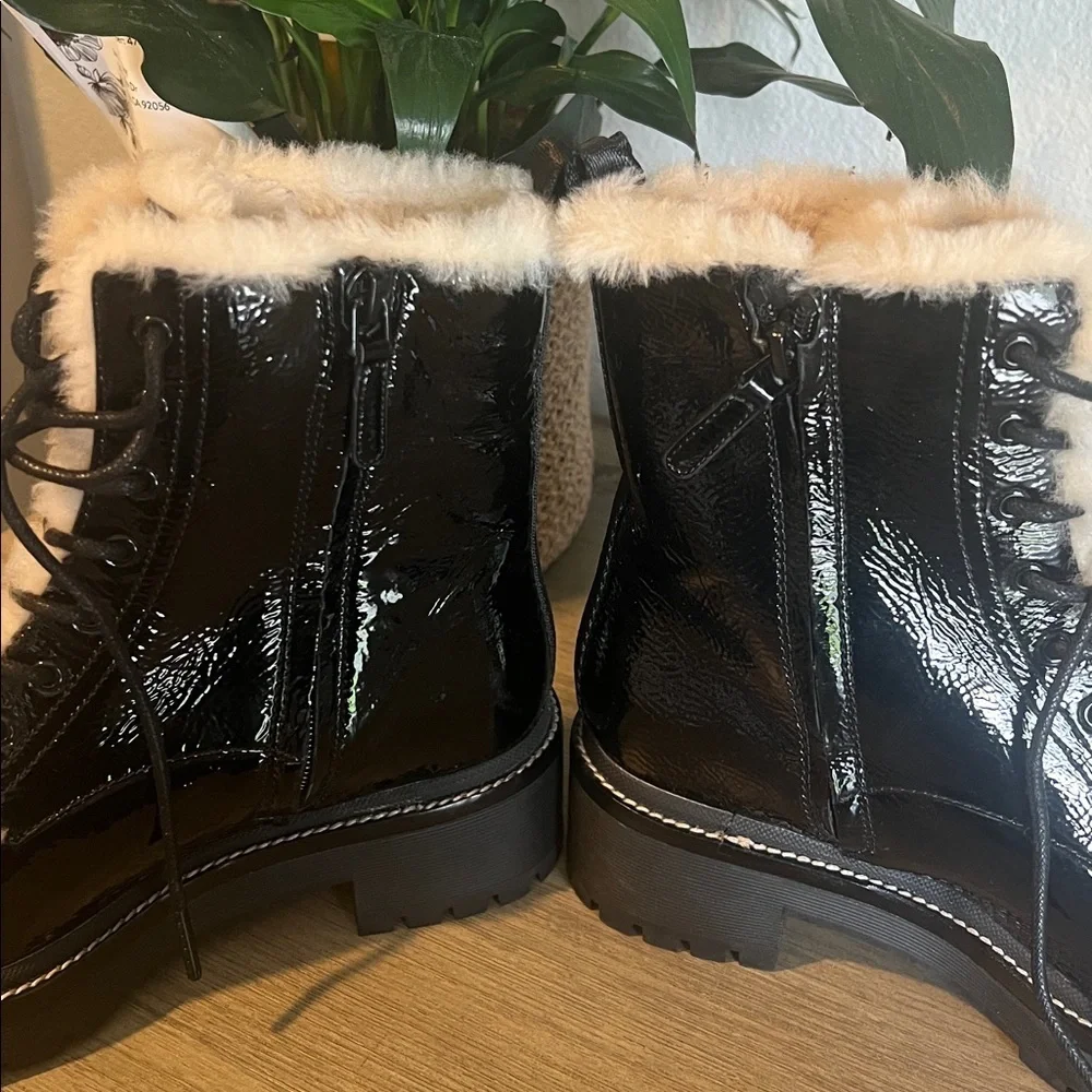 NEW Tory Burch MILLER 50MM LUG SOLE SHEARLING BOOTIE SOFTY NAPLAK/WEBBING
